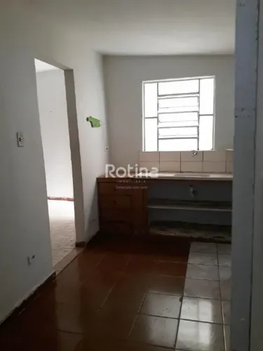 Casa à venda, 2 quartos, Bom Jesus - Uberlândia/MG - Rotina Imobiliária
