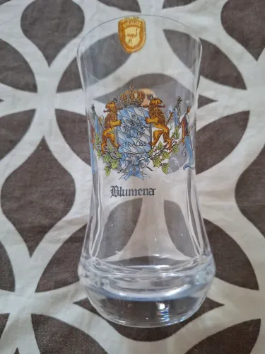 Copo de cristal Strauss com nome Isaías gravado