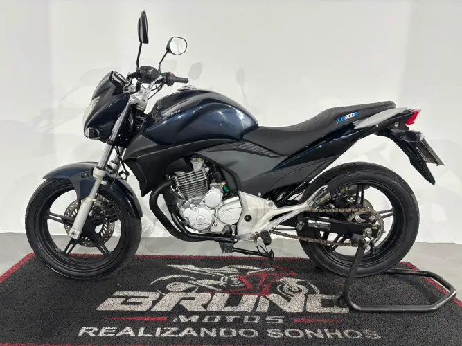 CB 300c 2012 (DIVIDO DE 21 VEZES NO CARTÃO)