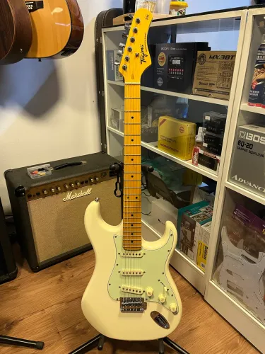 Guitarra Tagima Woodstock
