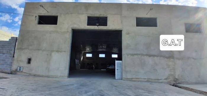 Aluguel de Barracão Comercial de 600m² com 2 Banheiros e 4 Vagas em Sorocaba-SP - Jardim S