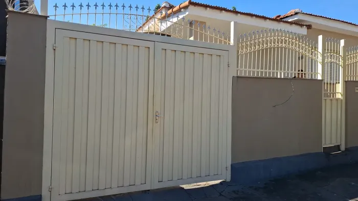 Vendo portão para garagem 