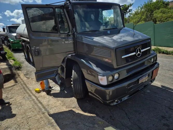 1620 eletrônico truck tanque