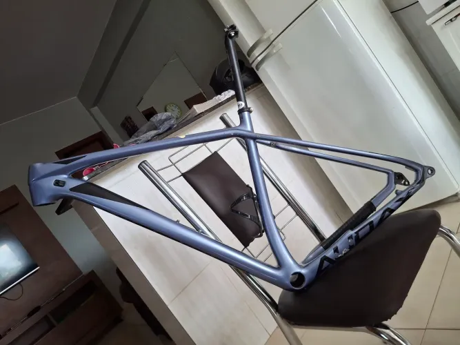 Quadro Audax Auge 600 carbono 