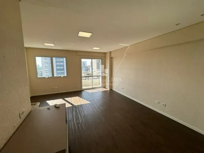 Sala Comercial - na Penha com 32 mts