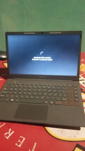 Notebook semi novo