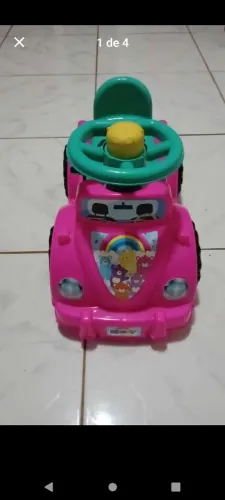 Carrinho pequeno de bebê