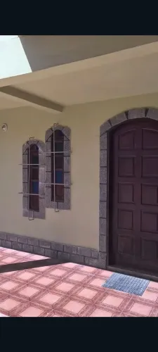 Alugo casa dúplex em Iguaba Grande