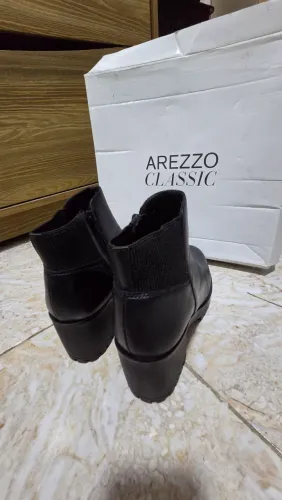 Bota de couro legítimo Arezzo