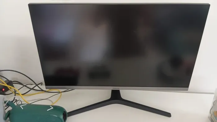 Monitor Samsung U28R550UQP 4K Ultra HD.  de 28 polegadas