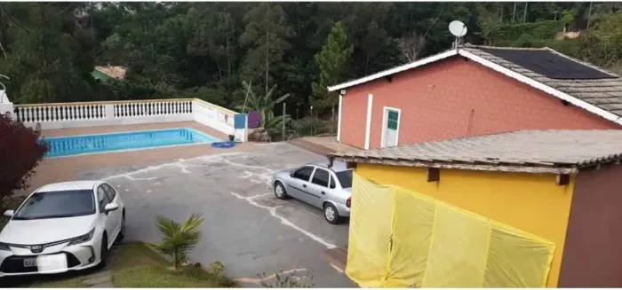 Oportunidade! Chácara com Piscina/Area Gourmet e Pomar/  Estância Caioçara - Jarinu - SP