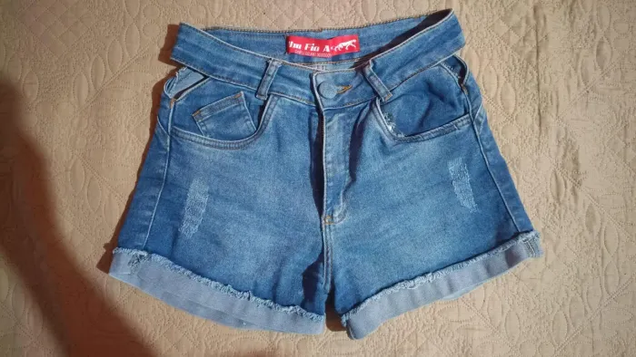 Short jeans