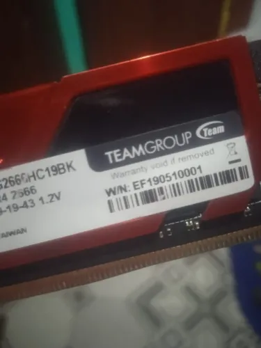 Memoria ddr4 de 4 gigas leia a descriçao