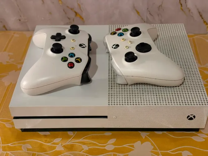 Vendo Xbox one parcelo com acréscimo 