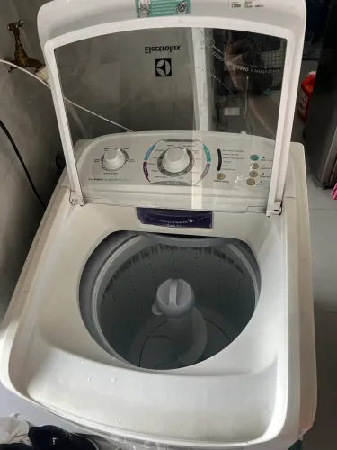 Máquina lavar Electrolux 8kg (defeito centrifugação)