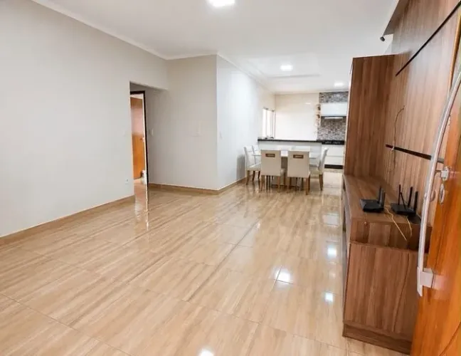 Casa à venda no bairro Mansour em Uberlândia