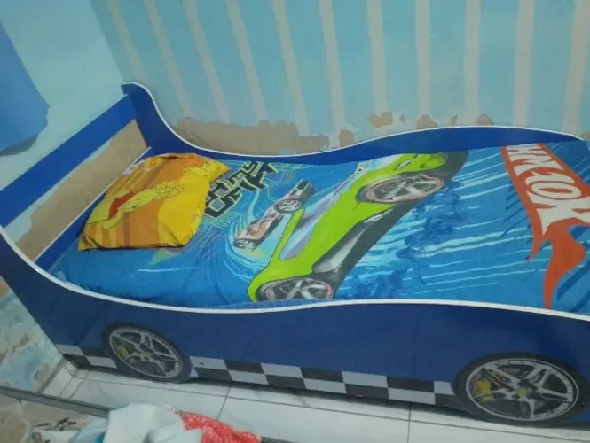 Cama solteiro sem o colchão