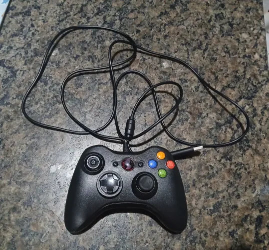 Controle Xbox 360 com defeito (LEIA A DESCRIÇÃO)