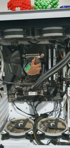 Kit gamer placa mãe gigabyte z490 gaming x e processador core i5 11400 com vídeo integrado