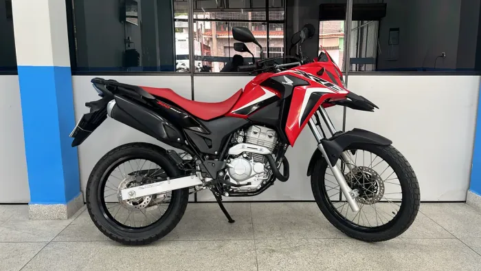 HONDA XRE 300 RALLY 2023 SEM DETALHES