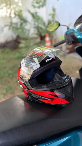 Capacete Fw3 tamanho 58