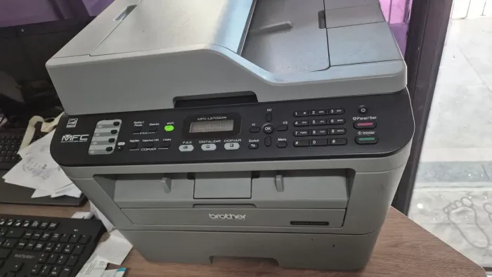 Multifuncional Brother MFC-L2700DW