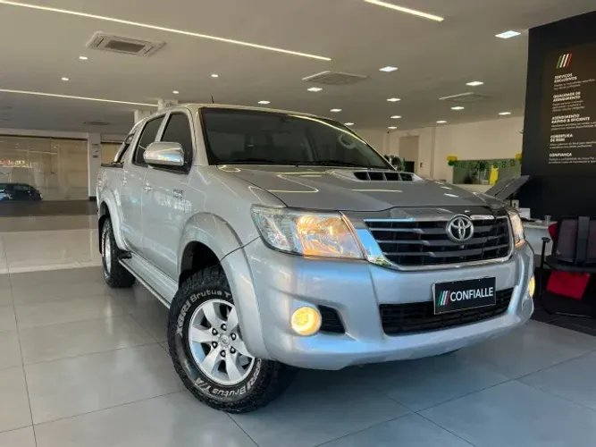 Toyota Hilux CD SRV D4-d 4X4 3.0 TDI Diesel AUT 2013