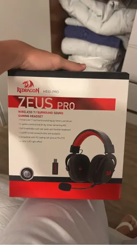 Headset Gamer Redragon Zeus Pro Sem Fio | Preto