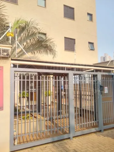 Locação de Apartamentos / Padrão na cidade de Araraquara
