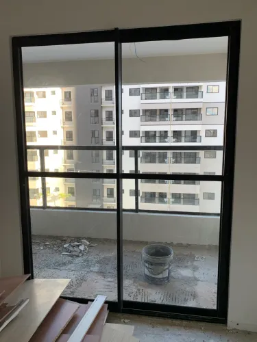Porta Preta 02 folhas de correr