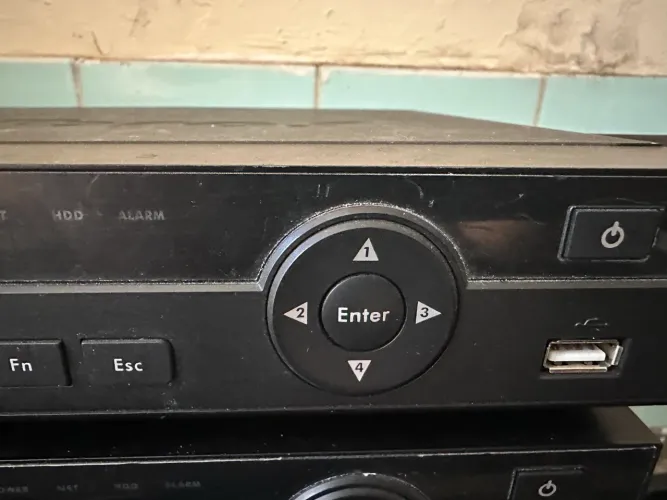 DVR INTELBRAS 16 canais DV 3016