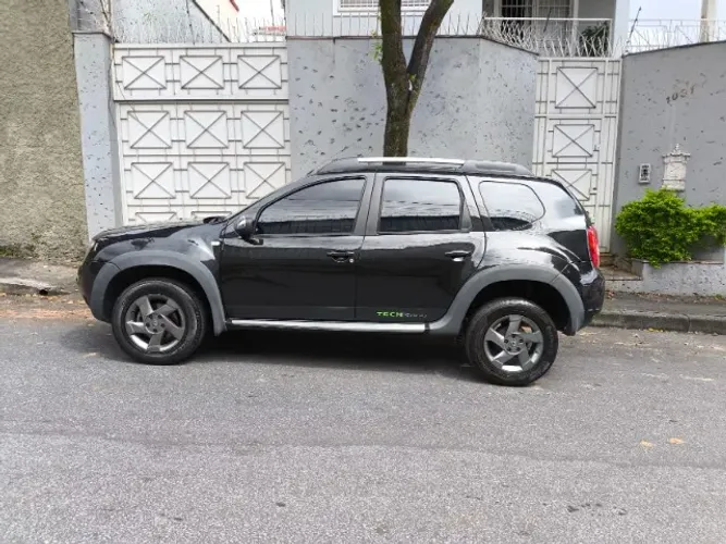 Renault Duster Dynamique 2.0 Hi-flex 16V Aut. 2014