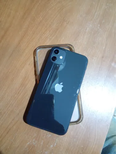 IPHONE 11 64gb (bateria 79%)