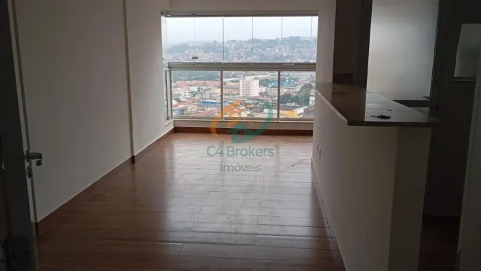 Apartamento em Vila Galvão - Guarulhos, SP