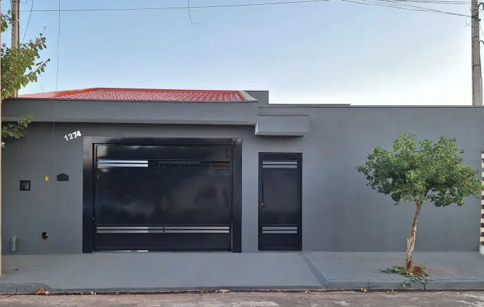 Vendo casa nova de terreno inteiro no bairro Santana