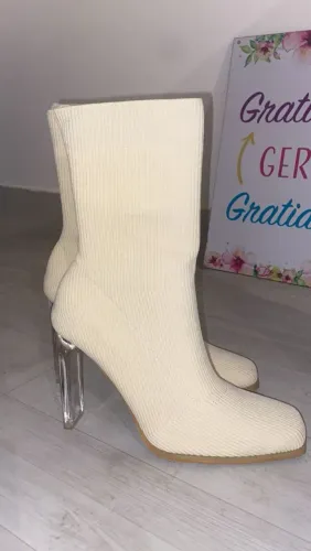 Bota tipo meia 