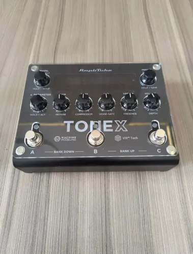 TONEX PEDAL IK MULTIMIDEA + PROTEÇÃO DE ACRÍLICO - IMPECÁVEL