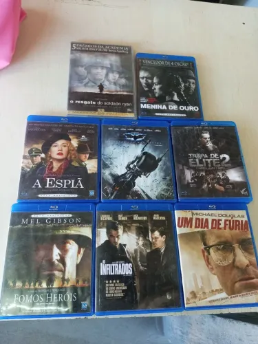 CDs oito unidades 25 reais 