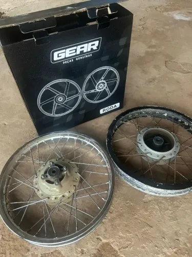 Par de Rodas Usado Fan 125
