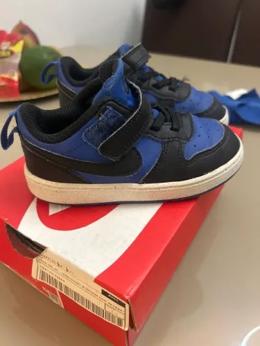 Tênis Nike masculino TAMANHO 24