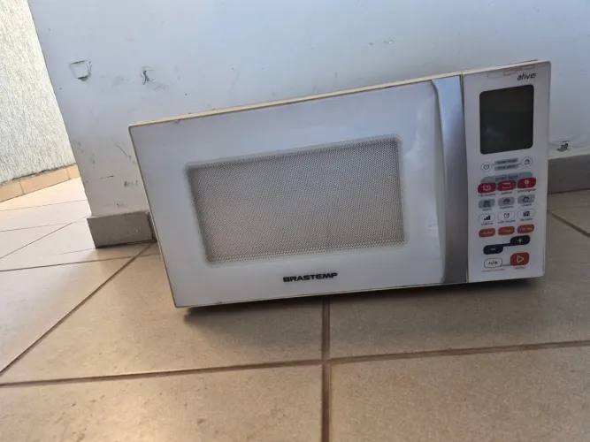Microondas Brastemp active