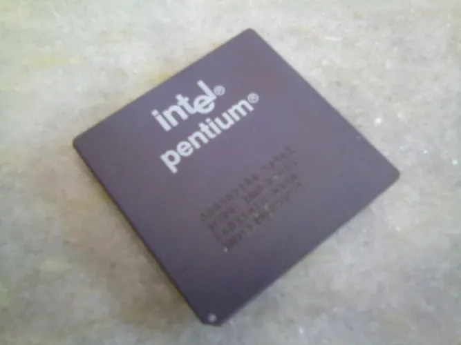 Processador Intel Pentium A80502-100 Sx963 100mhz Soquete 7