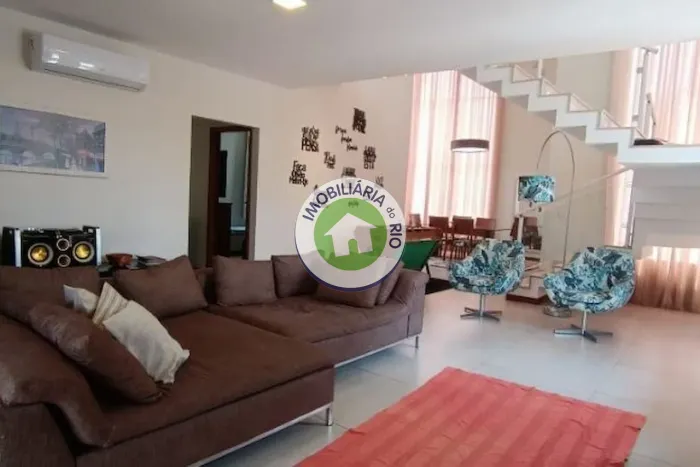 Casa de Luxo em Condomínio à Venda em Mangaratiba-RJ - 4 quartos, 4 suítes, 380m² - Imperd
