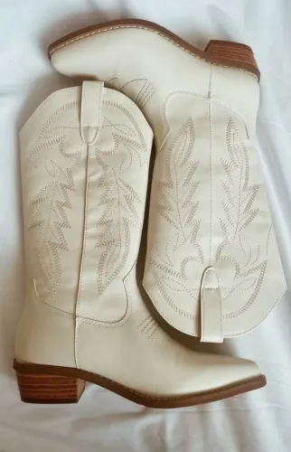 BOTAS PRA ALUGUEL 