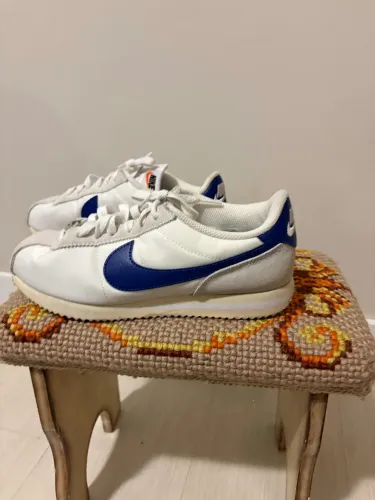 Tênis Nike Cortes