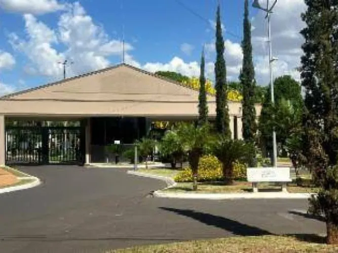 Casa em Condomínio 263 m² (01 vaga) - Aeroporto - Araçatuba - SP
