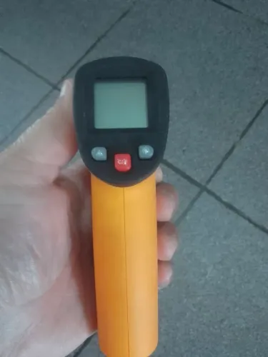 Medidor de temperatura profissional emborrachado para aferir graus em diversas aplicações