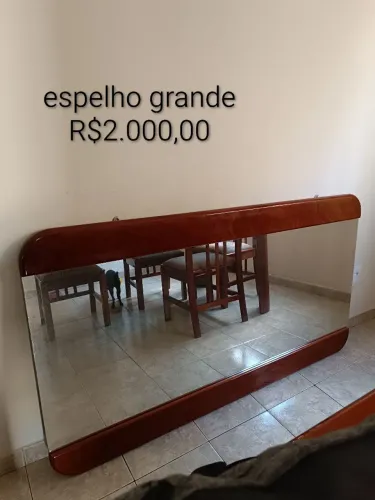 Espelho grande