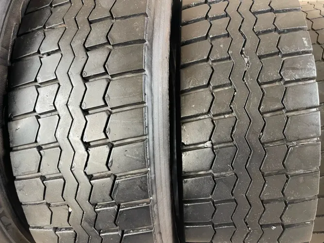 Pneu  usado caminhão 3/4 (6 pneu tudo por 1000,00 )