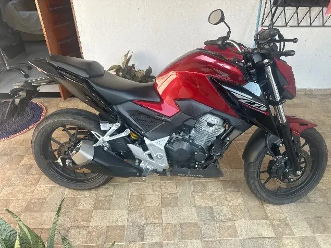 Honda Twister CB 300f